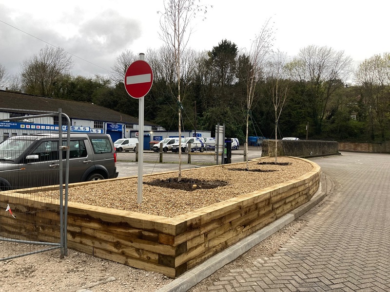 Bakewell Road planting area
