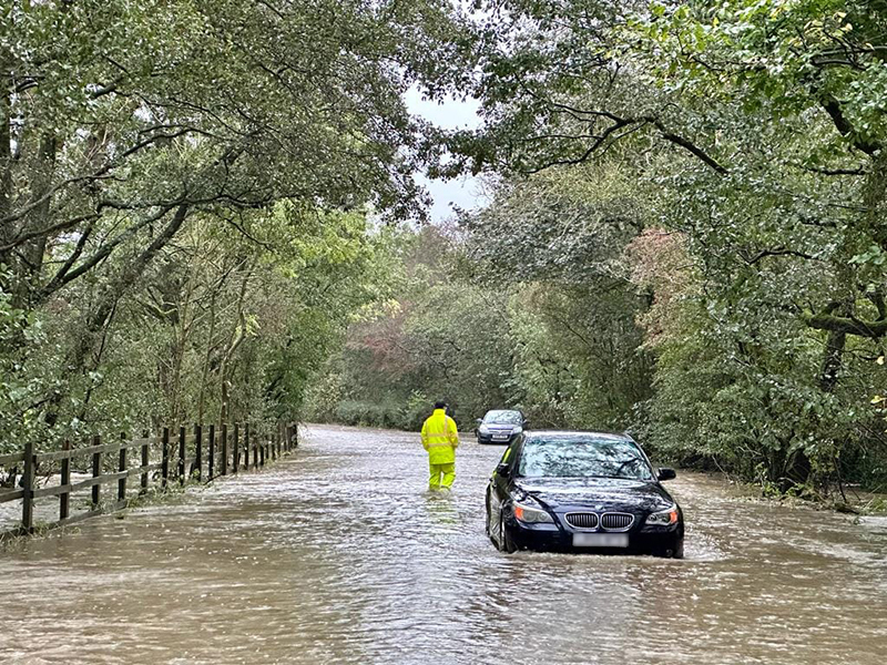 Car stuck in flood at Seven Bends, Bakewell